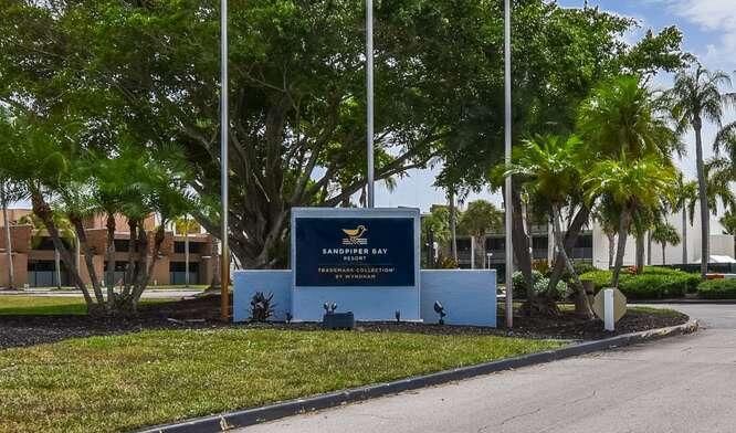 Vovo Sandpiper Resort