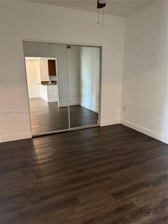 В аренду: $1,900 (1 спален, 1 ванн, 0 Квадратных фут)