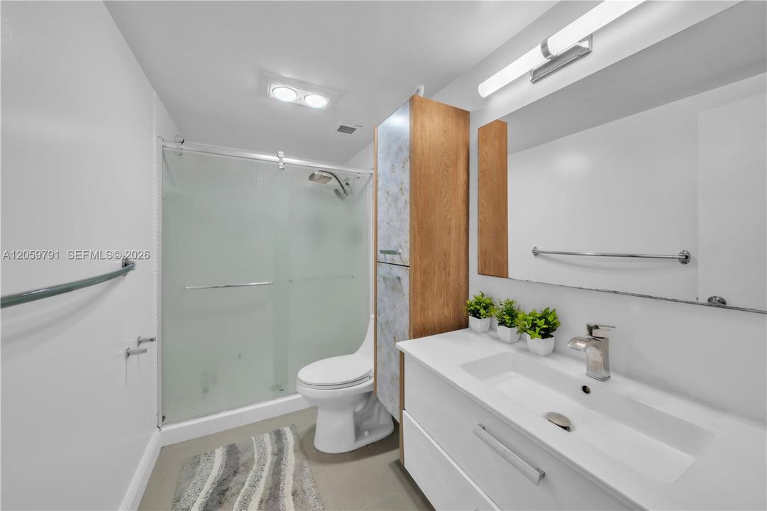 В аренду: $3,300 (2 спален, 2 ванн, 1380 Квадратных фут)