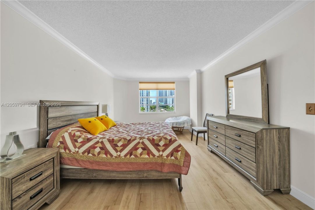В аренду: $3,300 (2 спален, 2 ванн, 1380 Квадратных фут)
