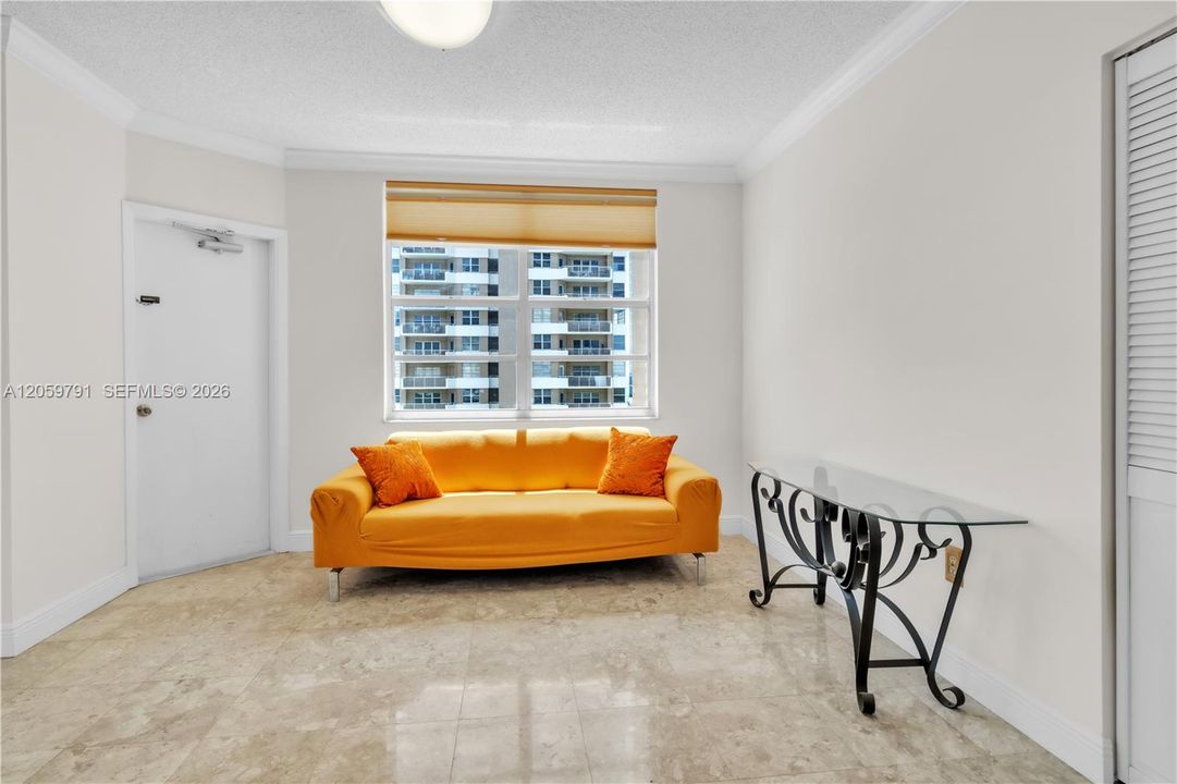 В аренду: $3,300 (2 спален, 2 ванн, 1380 Квадратных фут)