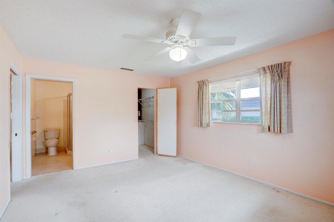 2886FernleyDrE51-27