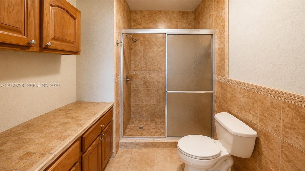 На продажу: $630,000 (3 спален, 2 ванн, 1687 Квадратных фут)