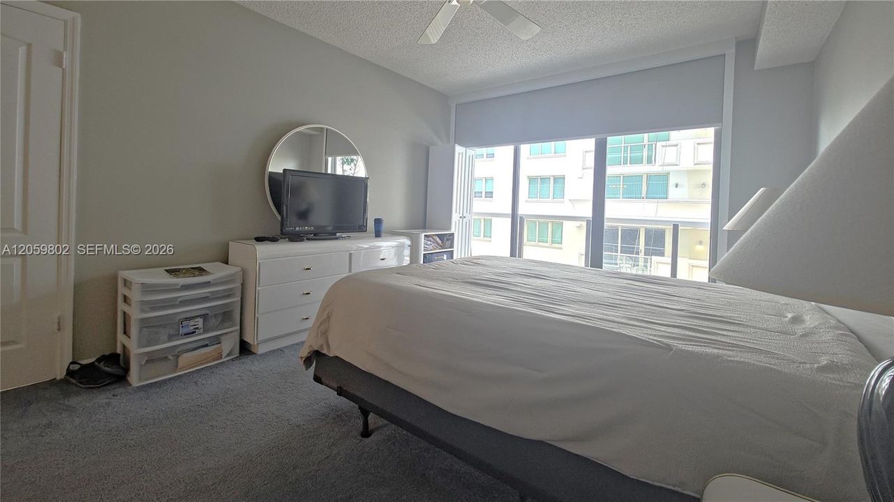 For Sale: $945,000 (2 beds, 2 baths, 1260 Square Feet)
