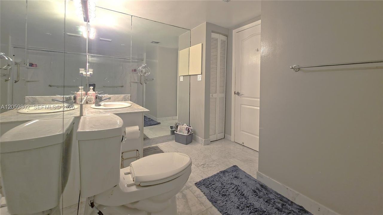For Sale: $945,000 (2 beds, 2 baths, 1260 Square Feet)