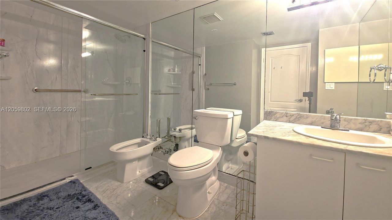 For Sale: $945,000 (2 beds, 2 baths, 1260 Square Feet)