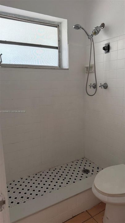 В аренду: $1,600 (2 спален, 1 ванн, 0 Квадратных фут)