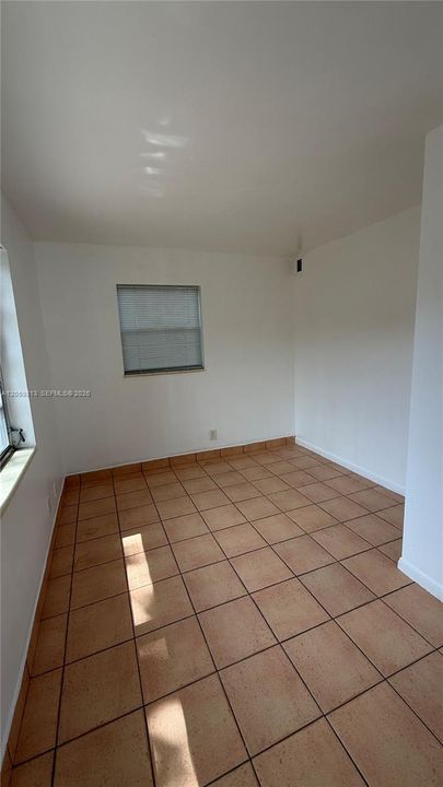 В аренду: $1,600 (2 спален, 1 ванн, 0 Квадратных фут)