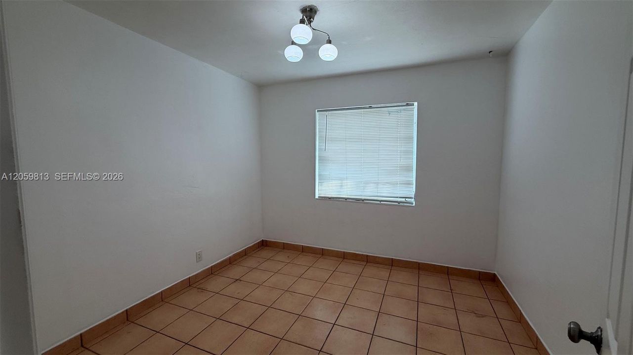 В аренду: $1,600 (2 спален, 1 ванн, 0 Квадратных фут)