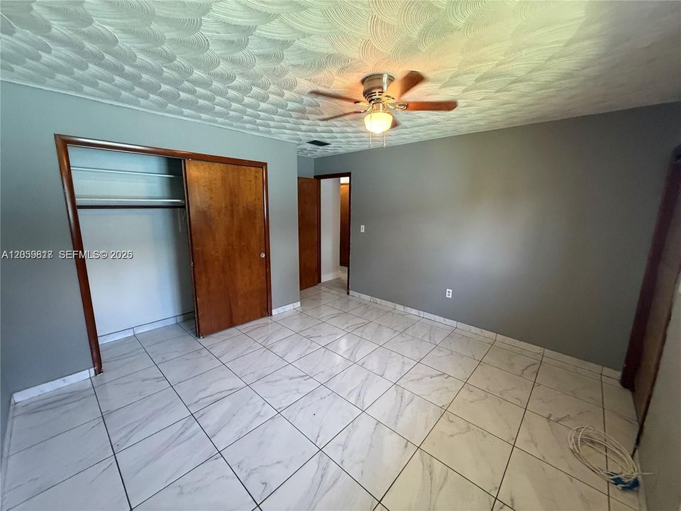 For Rent: $2,300 (2 beds, 2 baths, 1056 Square Feet)