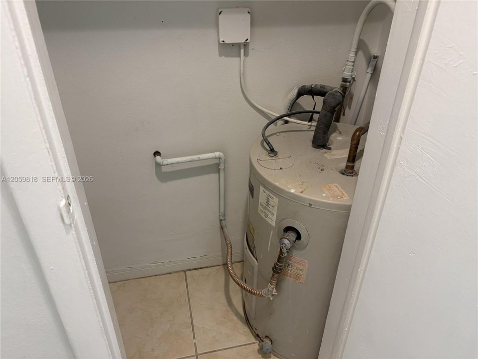 В аренду: $2,480 (2 спален, 1 ванн, 782 Квадратных фут)