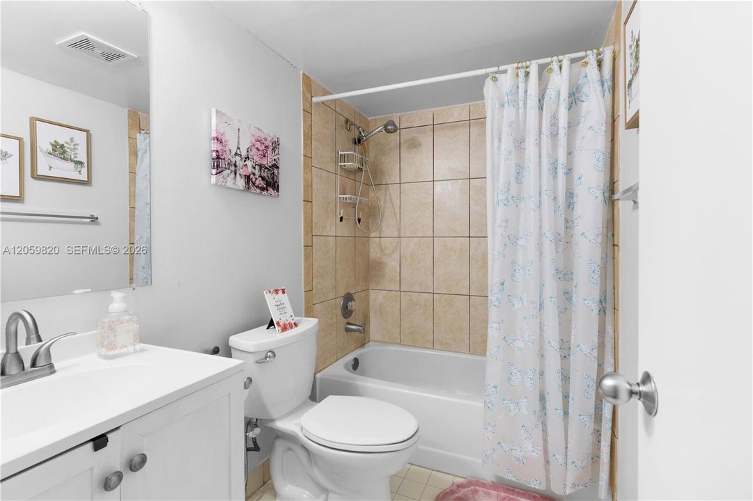 For Sale: $460,000 (2 beds, 2 baths, 1592 Square Feet)
