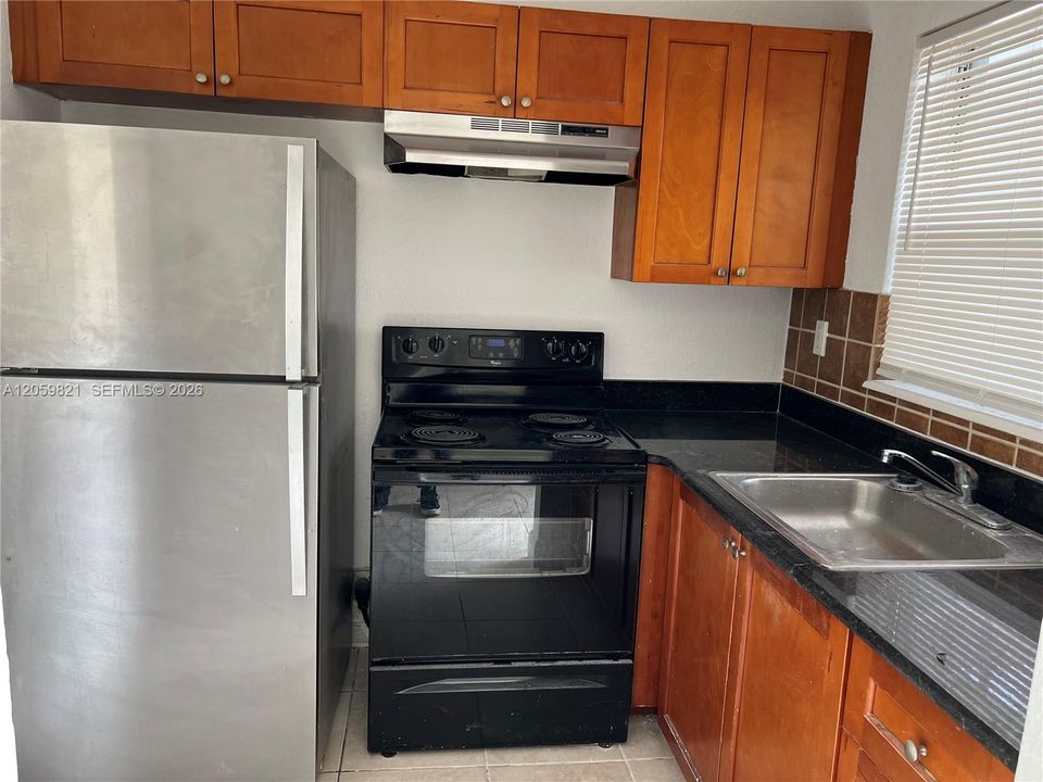 В аренду: $1,550 (1 спален, 1 ванн, 588 Квадратных фут)