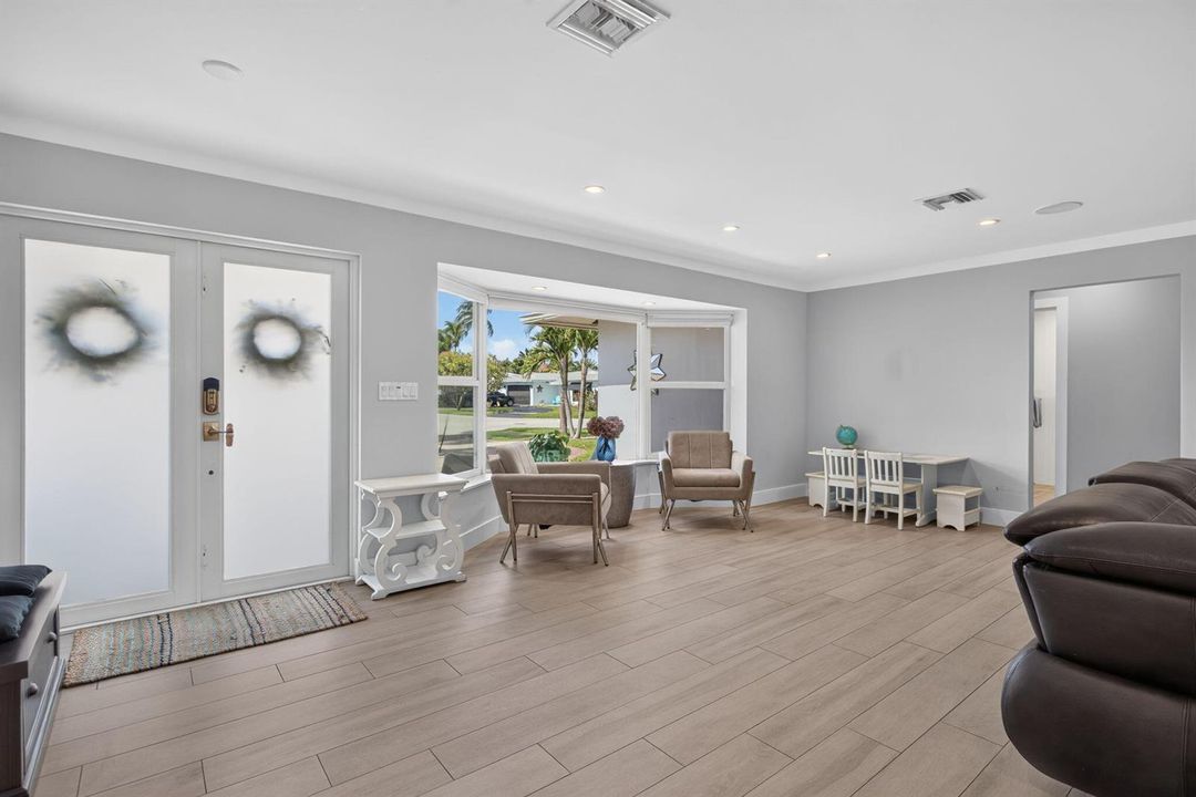 23-web-or-mls-1270-1025