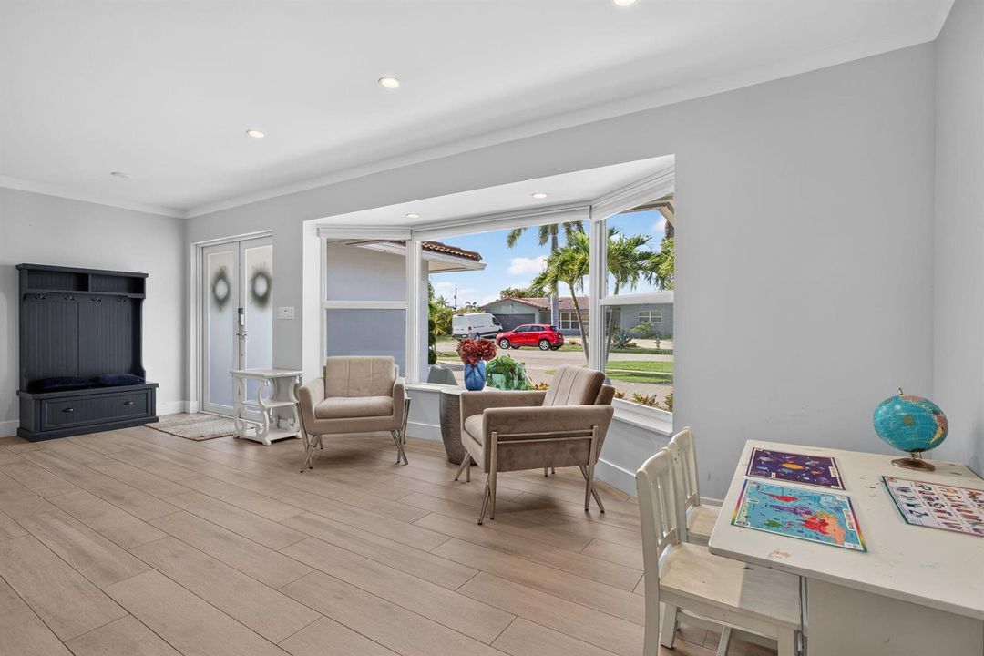 24-web-or-mls-1270-1027
