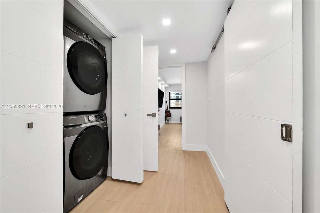 На продажу: $775,000 (2 спален, 2 ванн, 0 Квадратных фут)