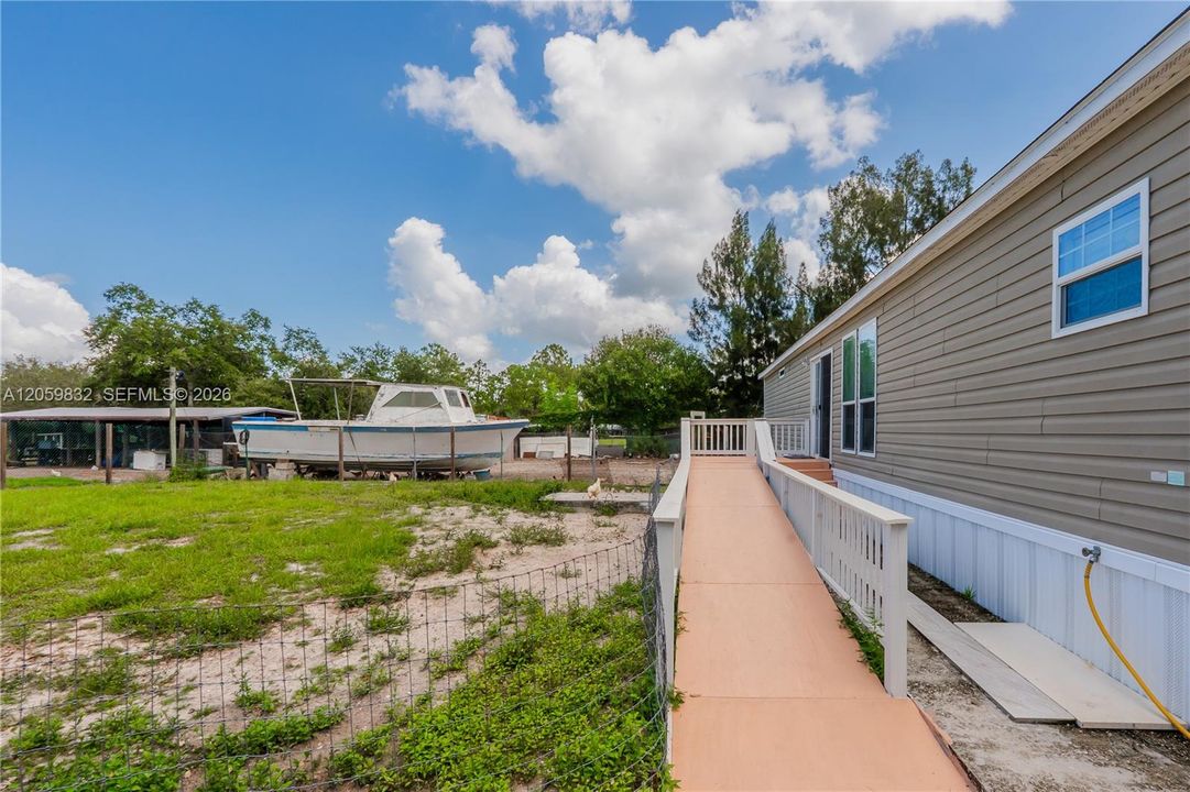 For Sale: $450,000 (3 beds, 2 baths, 1456 Square Feet)