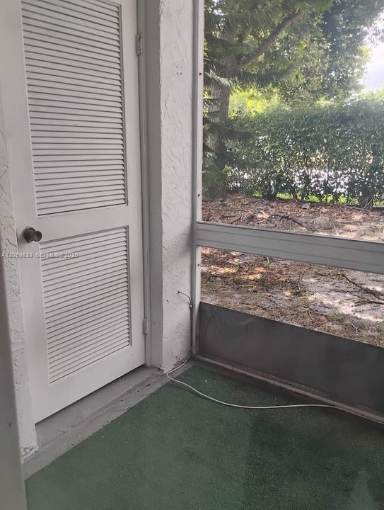 В аренду: $2,300 (2 спален, 2 ванн, 1097 Квадратных фут)