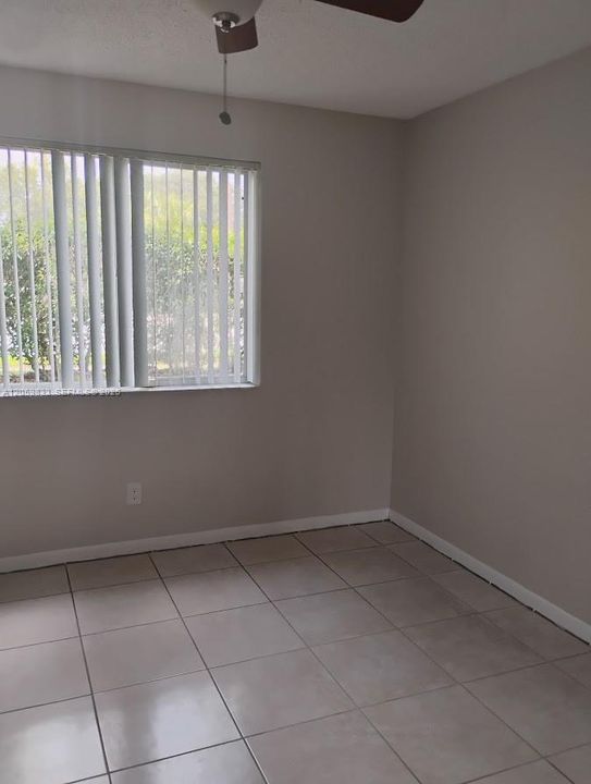 В аренду: $2,300 (2 спален, 2 ванн, 1097 Квадратных фут)