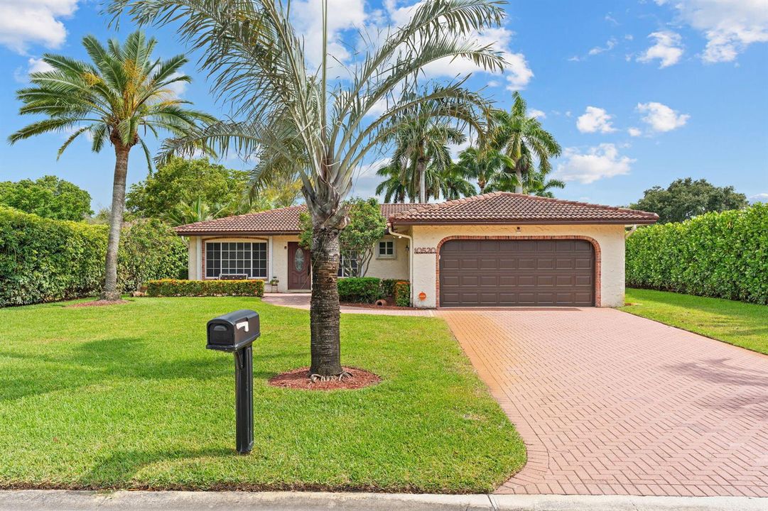 4-web-or-mls-10520 NW 43rd Ct, Coral Spr