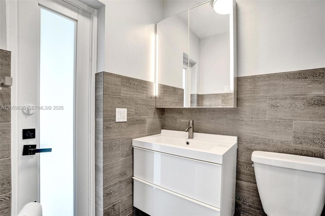 На продажу: $677,999 (3 спален, 2 ванн, 1542 Квадратных фут)
