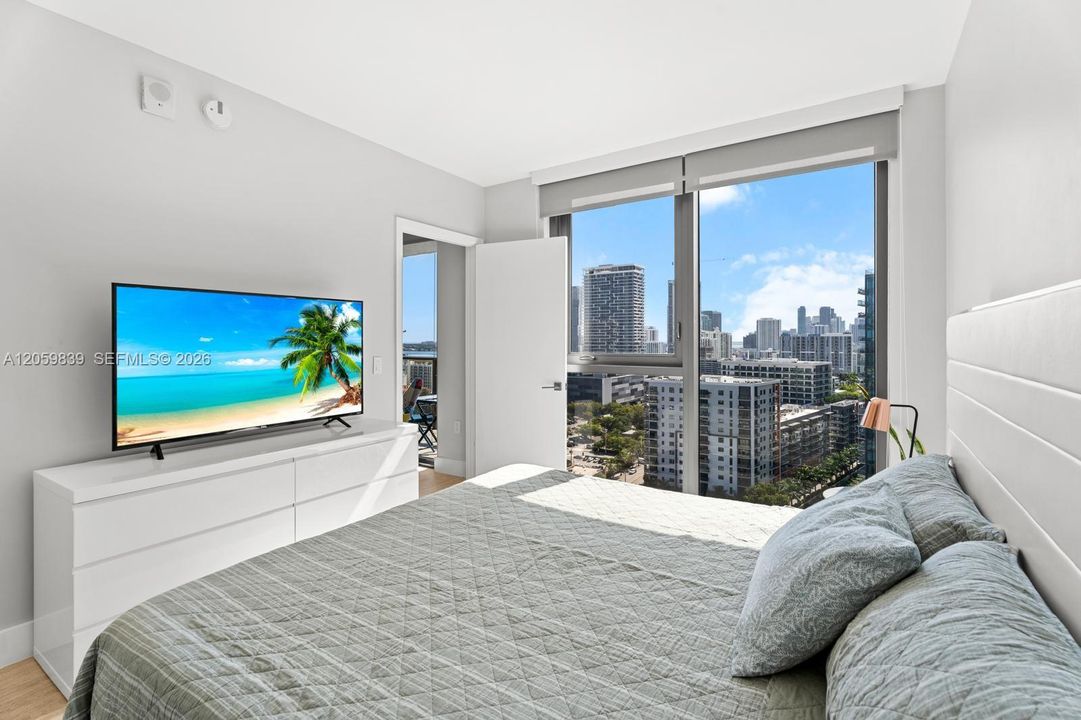 For Rent: $4,500 (1 beds, 1 baths, 673 Square Feet)
