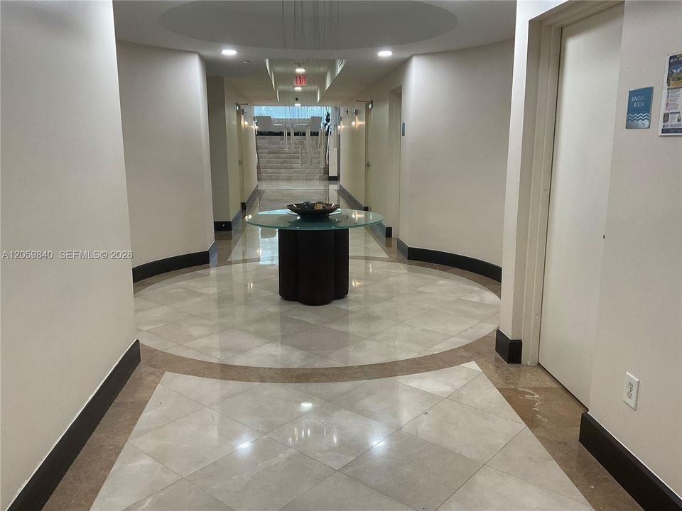 В аренду: $3,900 (1 спален, 1 ванн, 1109 Квадратных фут)