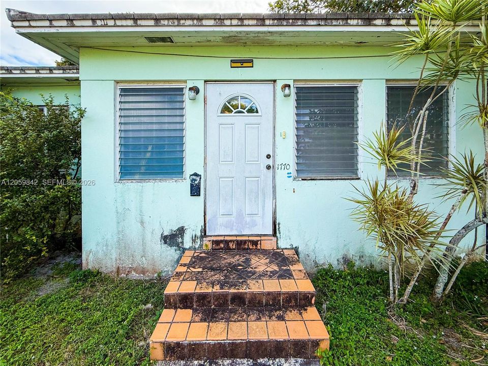 En Venta: $299,900 (3 camas, 2 baños, 1242 Pies cuadrados)