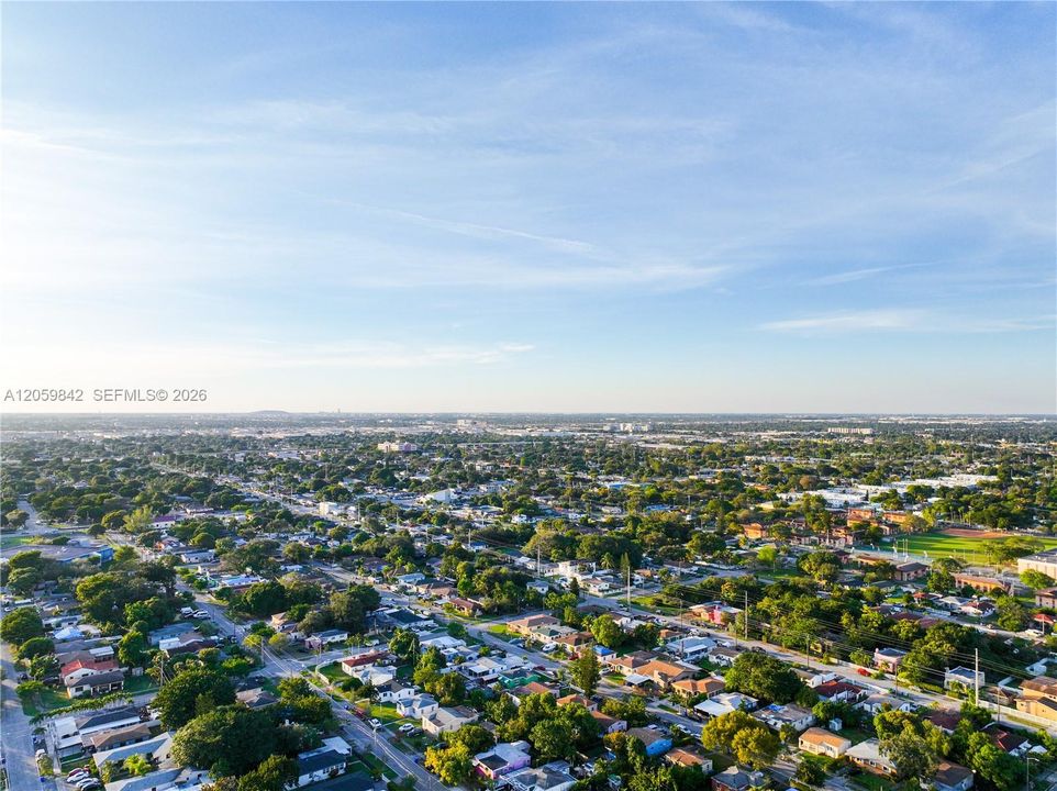 En Venta: $299,900 (3 camas, 2 baños, 1242 Pies cuadrados)