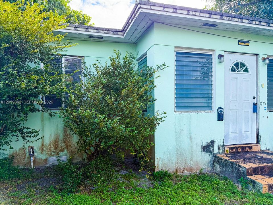 En Venta: $299,900 (3 camas, 2 baños, 1242 Pies cuadrados)
