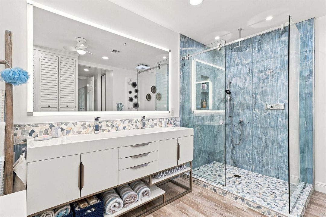 Primary En-Suite
