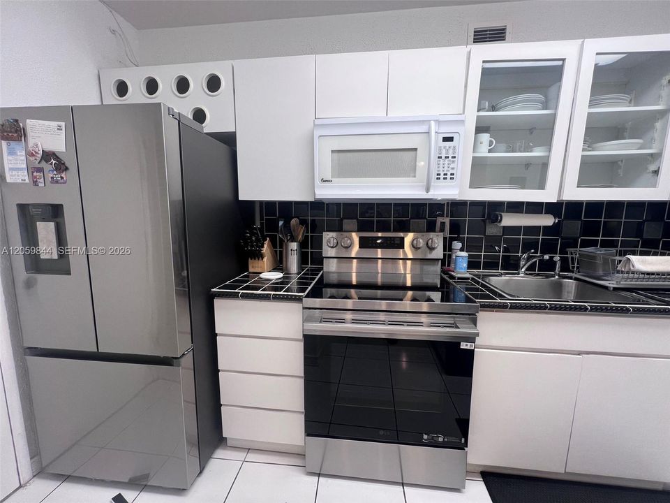 На продажу: $390,000 (1 спален, 1 ванн, 530 Квадратных фут)