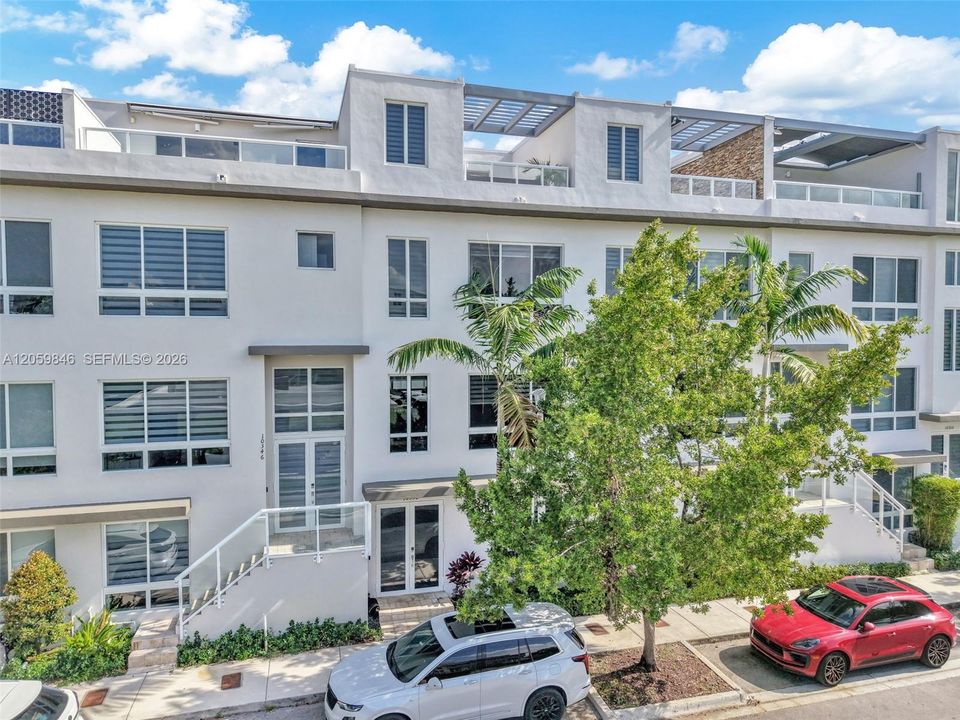 На продажу: $899,999 (3 спален, 3 ванн, 2654 Квадратных фут)