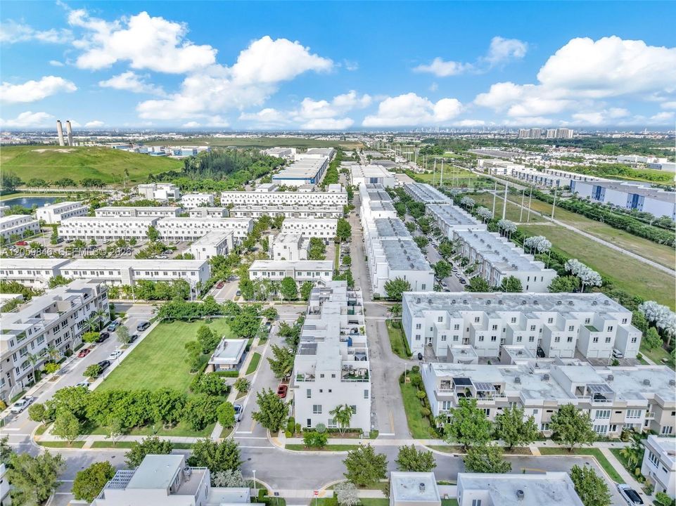 На продажу: $899,999 (3 спален, 3 ванн, 2654 Квадратных фут)
