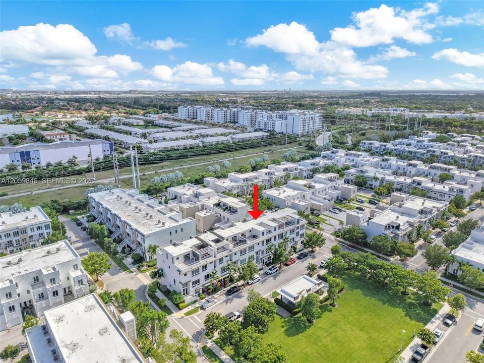 На продажу: $899,999 (3 спален, 3 ванн, 2654 Квадратных фут)