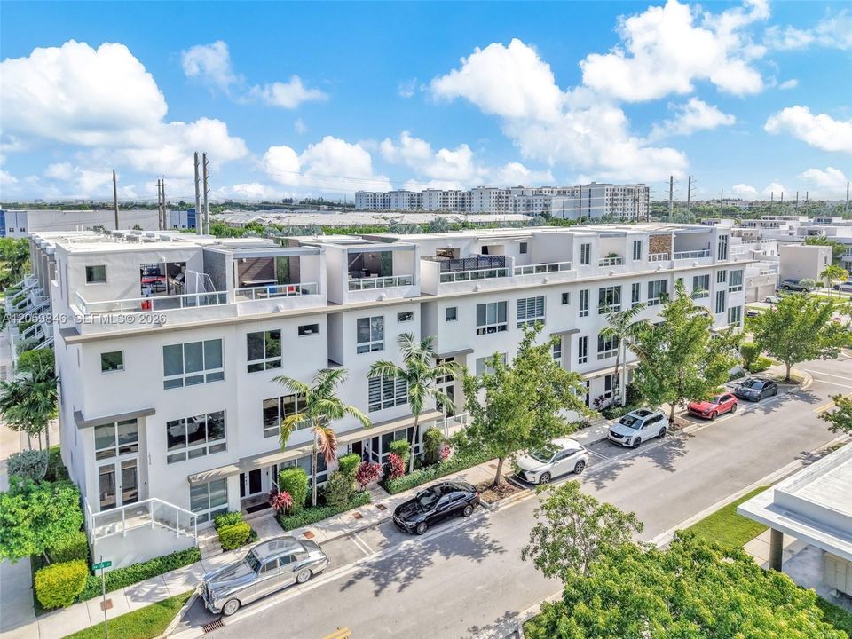 На продажу: $899,999 (3 спален, 3 ванн, 2654 Квадратных фут)
