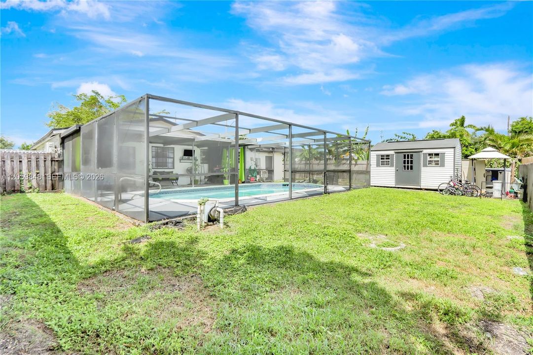 На продажу: $445,000 (3 спален, 2 ванн, 1213 Квадратных фут)