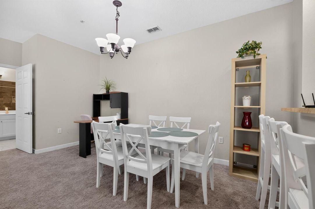 16_3177_Feltrim_Pl_apt_104-Dining_room-0