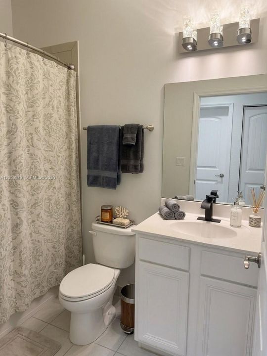 En Venta: $499,000 (3 camas, 2 baños, 1420 Pies cuadrados)