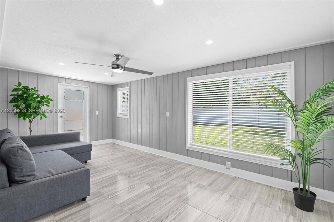 En Venta: $839,000 (2 camas, 2 baños, 1526 Pies cuadrados)