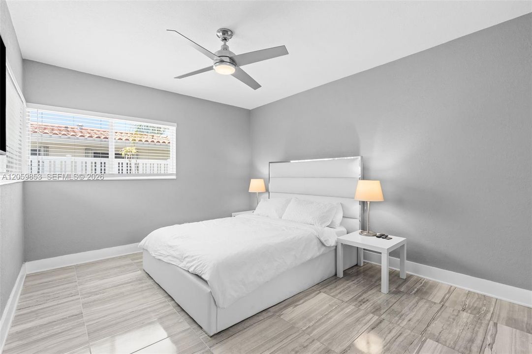 En Venta: $839,000 (2 camas, 2 baños, 1526 Pies cuadrados)