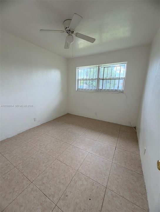 For Rent: $2,300 (2 beds, 1 baths, 1320 Square Feet)