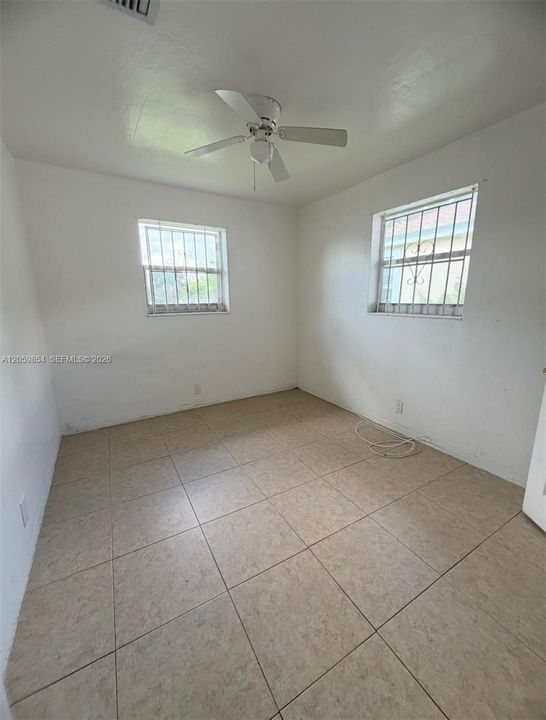 For Rent: $2,300 (2 beds, 1 baths, 1320 Square Feet)