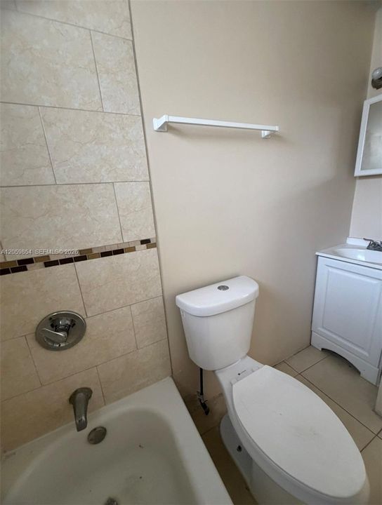 For Rent: $2,300 (2 beds, 1 baths, 1320 Square Feet)