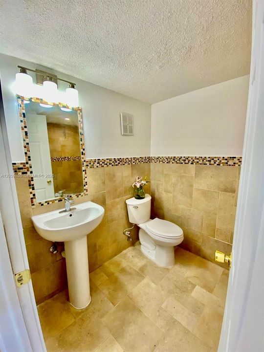 For Rent: $3,200 (3 beds, 2 baths, 1340 Square Feet)