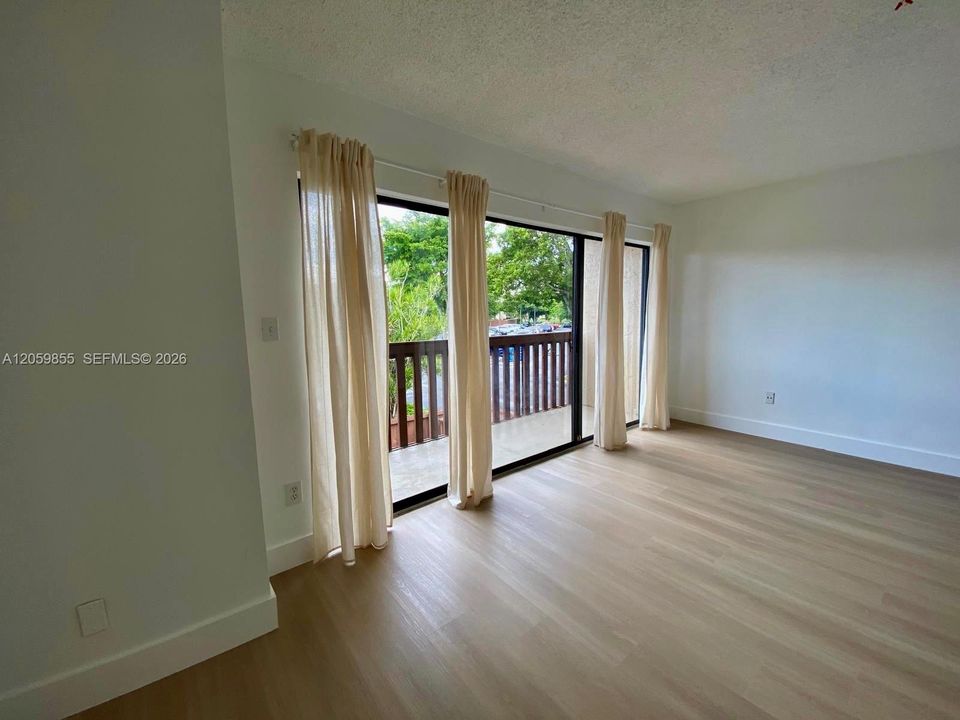 For Rent: $3,200 (3 beds, 2 baths, 1340 Square Feet)