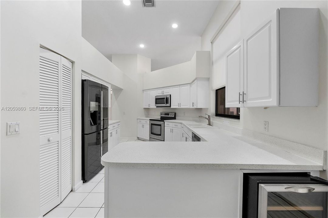 For Sale: $690,000 (3 beds, 2 baths, 2103 Square Feet)