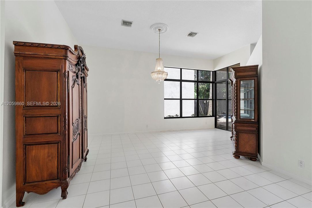For Sale: $690,000 (3 beds, 2 baths, 2103 Square Feet)