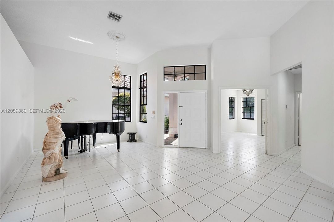 For Sale: $690,000 (3 beds, 2 baths, 2103 Square Feet)