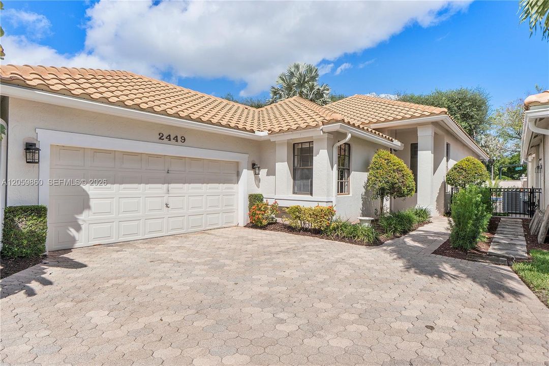For Sale: $690,000 (3 beds, 2 baths, 2103 Square Feet)